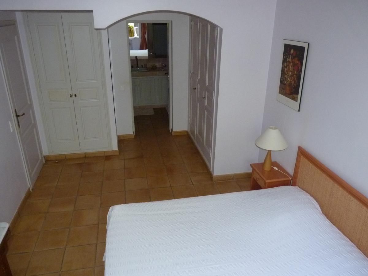 Residence Les Sellettes Σαιν-Τροπέ Δωμάτιο φωτογραφία